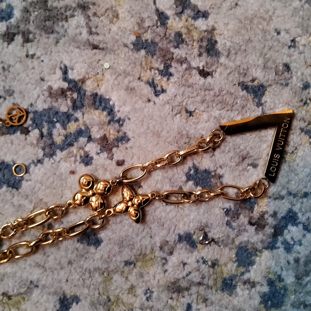 Louis Vuitton Gold-Tone V Pendant Chain Necklace